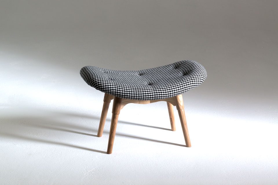 Featherston S200 Hero