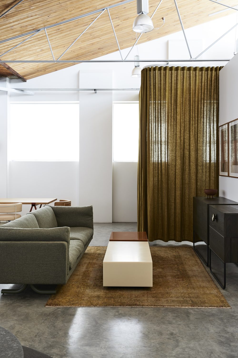 GraziaCo SydneyShowroom Harvey relaxed sofa slab coffee tables new york bar WEB RES