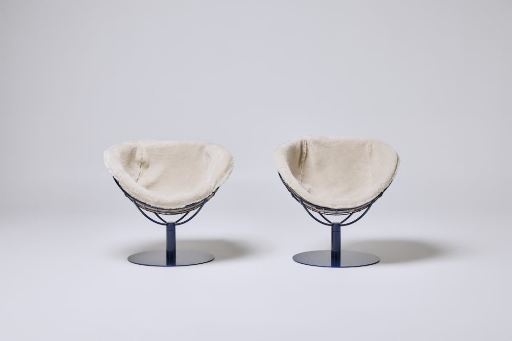 winter chair in natural sheepskin and storm pc frame 1