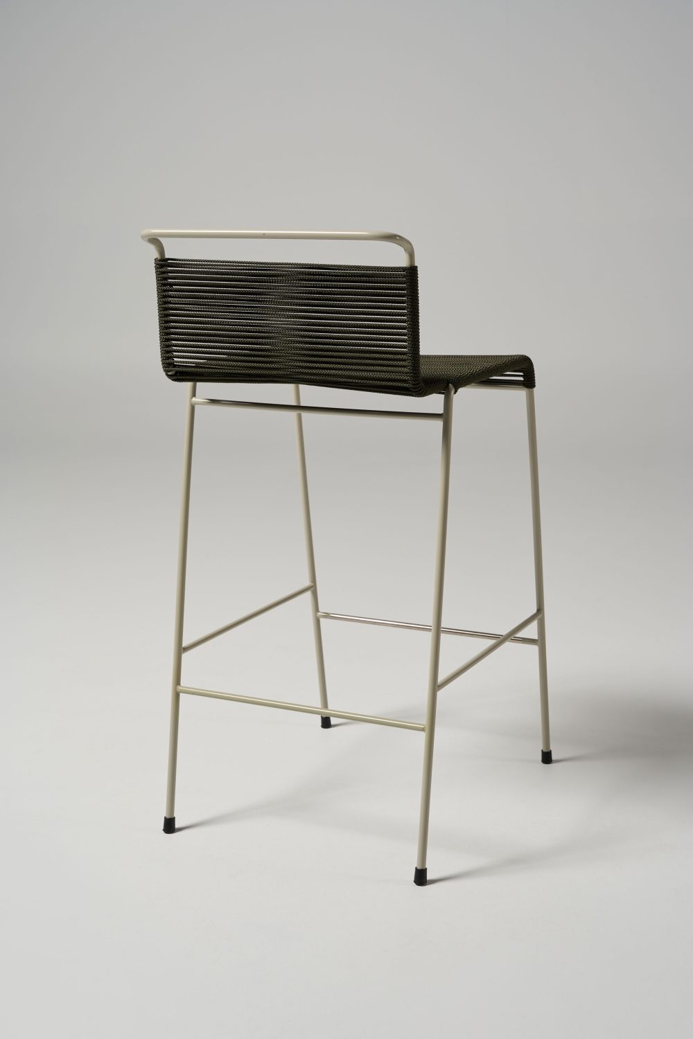 Meadmore Corded Stool 1952 with Back pebble grey pc with olive green rope (2)